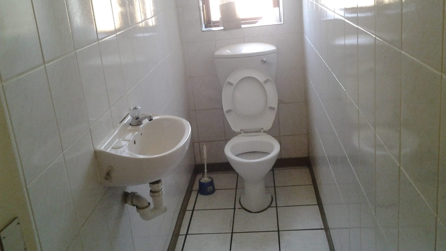 16 Bedroom Property for Sale in Bellville South Western Cape